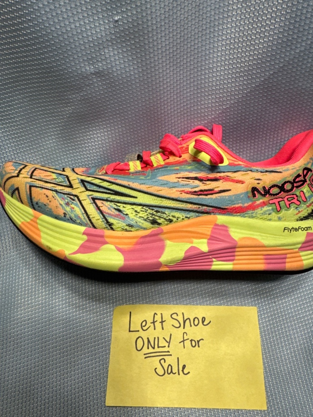 LEFT SHOE ONLY FOR SALE! ASICS NOOSA TRI Women’s size 7.5